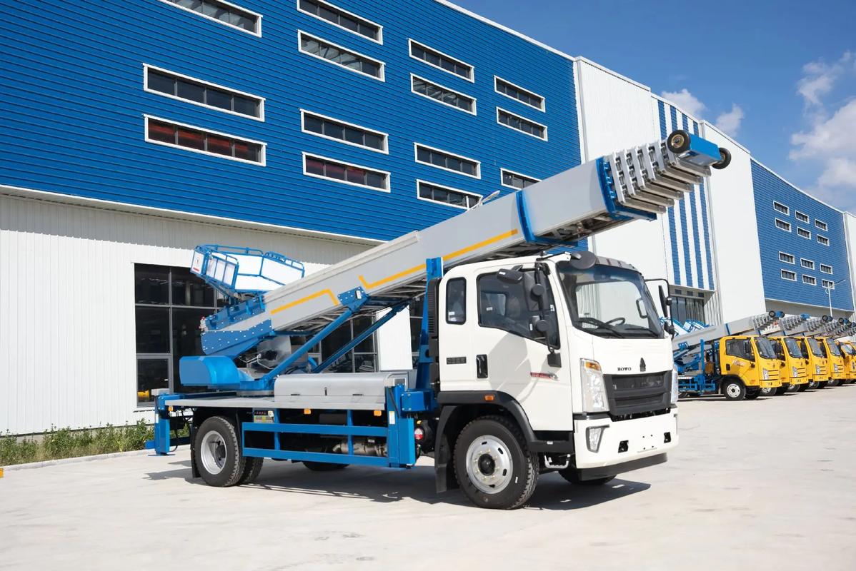 淮阳出租云梯车高空作业车 建筑垃圾搬运